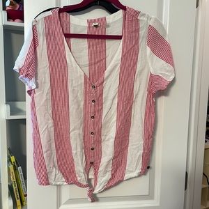 Ile new, Roxy flowy front tie shirt.